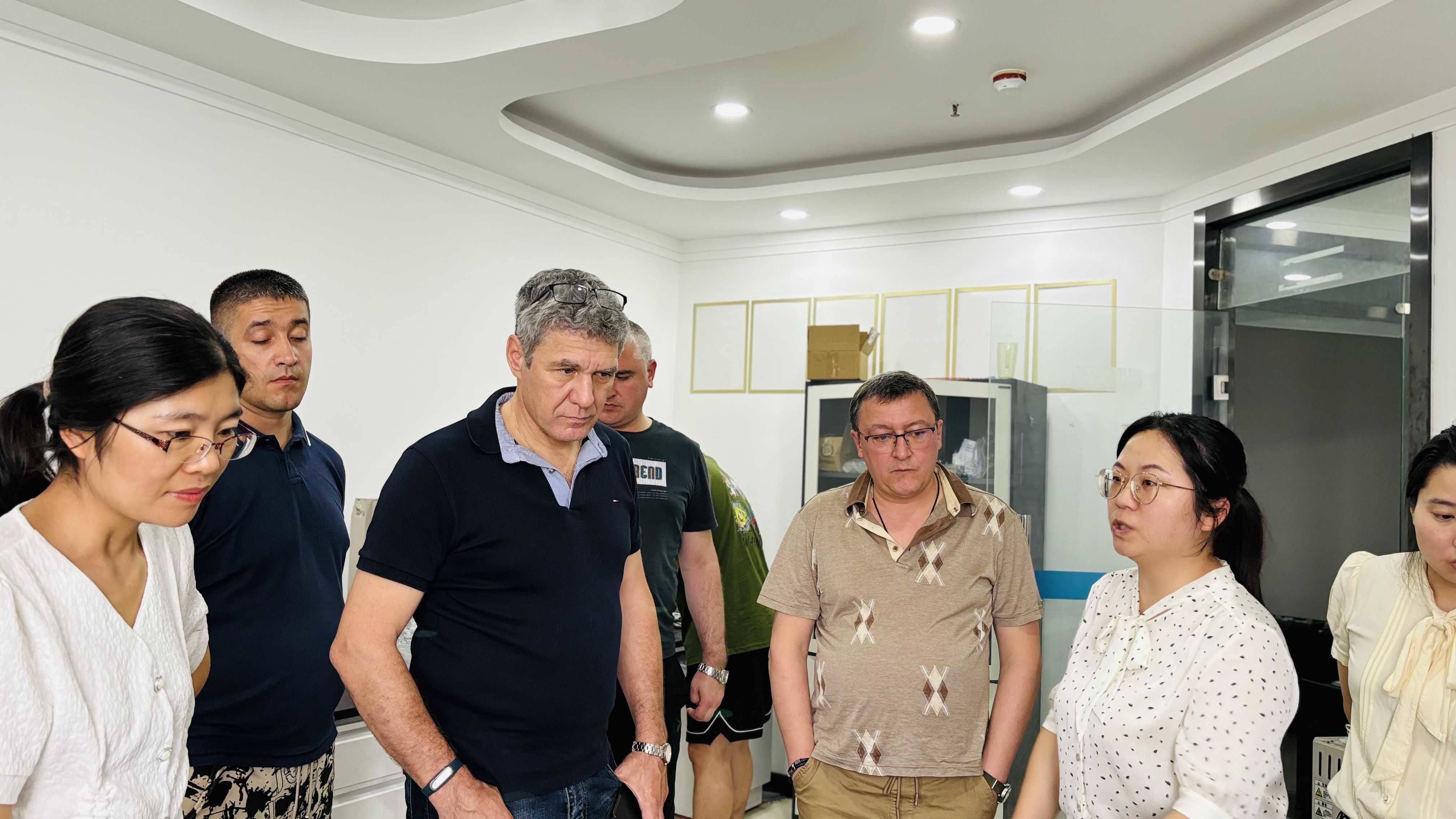 地球人官网研发中心，，国际高新技术互换的“会客厅”